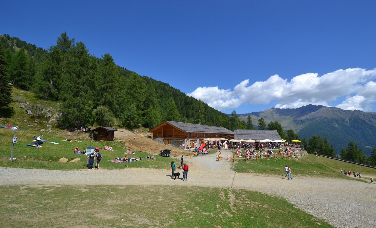 Peio Paese e Rifugio Scoiattolo